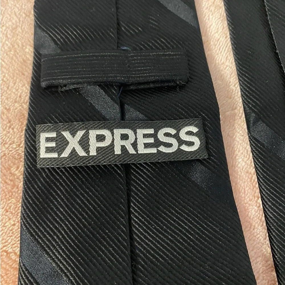 Express Elegant Black Striped Tie